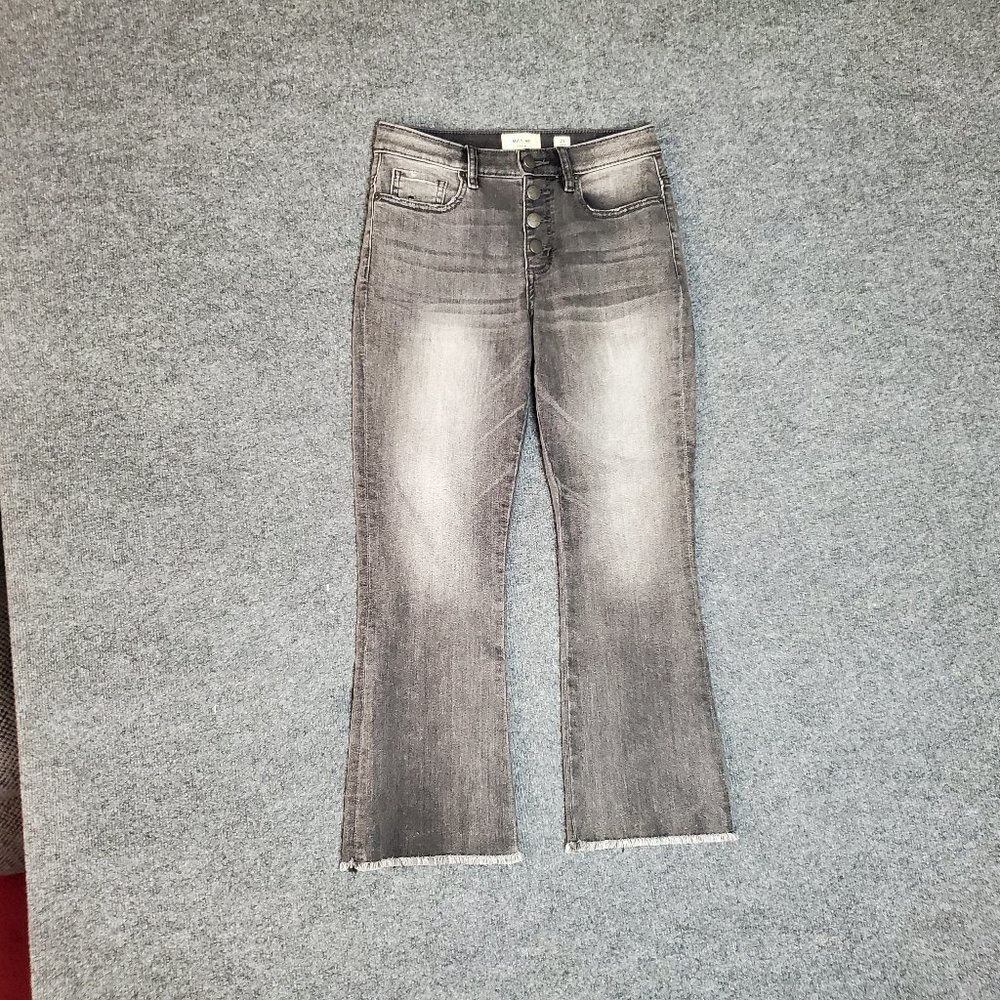 Miss Me Drift Away Mid Rise Cropped Boot 27 (M 27x26 9.5") Raw Hem Grey Jeans A9
